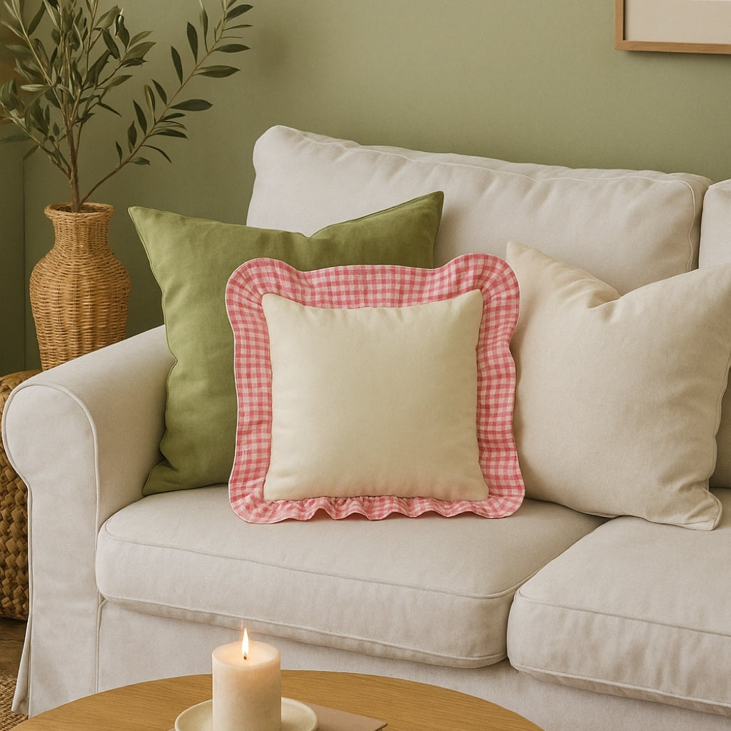 Pembe Pötikare Fırfırlı Ekru Kare Kırlent Kılıfı Homerest